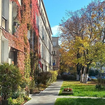 Kawalerka Na Starym Zoliborzu Apartman Varsó Kültér fotó
