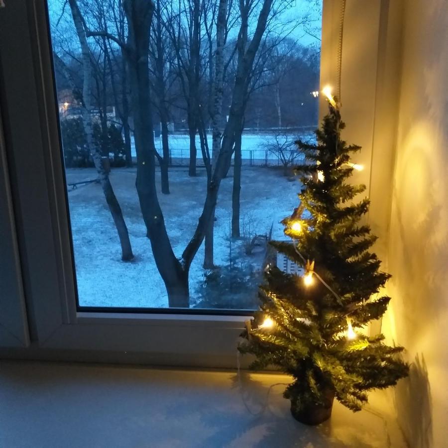 Kawalerka Na Starym Zoliborzu Apartman Varsó Kültér fotó
