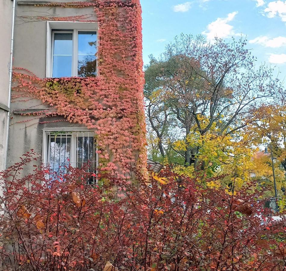 Kawalerka Na Starym Zoliborzu Apartman Varsó Kültér fotó
